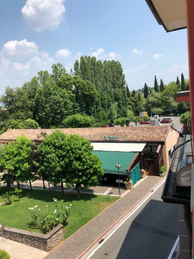 Irides Rooms A Un Passo Dai Parchi Divertimento Лацизе Экстерьер фото